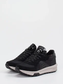 – Outdoor-Sneaker aus Veloursleder und Mesh*Allrounder New