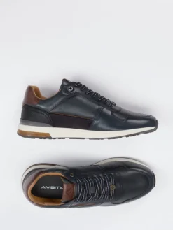 – Sneaker aus Kalbleder in Dunkel*Ambitious