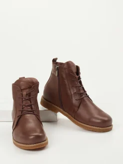 – Schnür-Boots aus Kalbleder*Andrea Conti Outlet