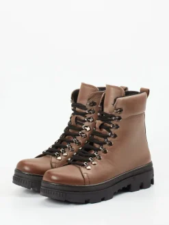 – Schnürboots aus Kalbleder in*Andrea Conti Online