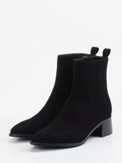 – Ankle Boots aus Veloursleder*Andrea Puccini