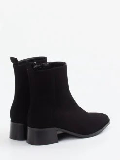 – Ankle Boots aus Veloursleder*Andrea Puccini