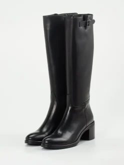 – Kniehohe Stiefel aus Kalbleder*Andrea Puccini Sale