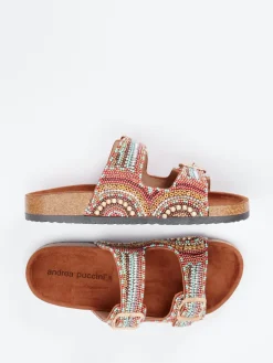 – Pantoletten aus Metallicleder mit Perlen*Andrea Puccini Hot