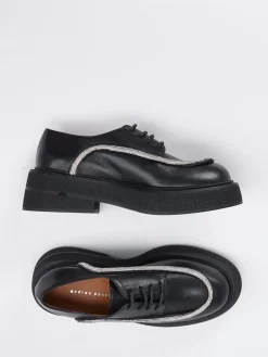 – Plateau-Derby aus Kalbleder*Andrea Puccini