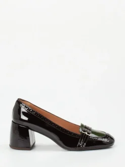 – Pumps aus Lackleder in Schwarz-Grün*Andrea Puccini Outlet