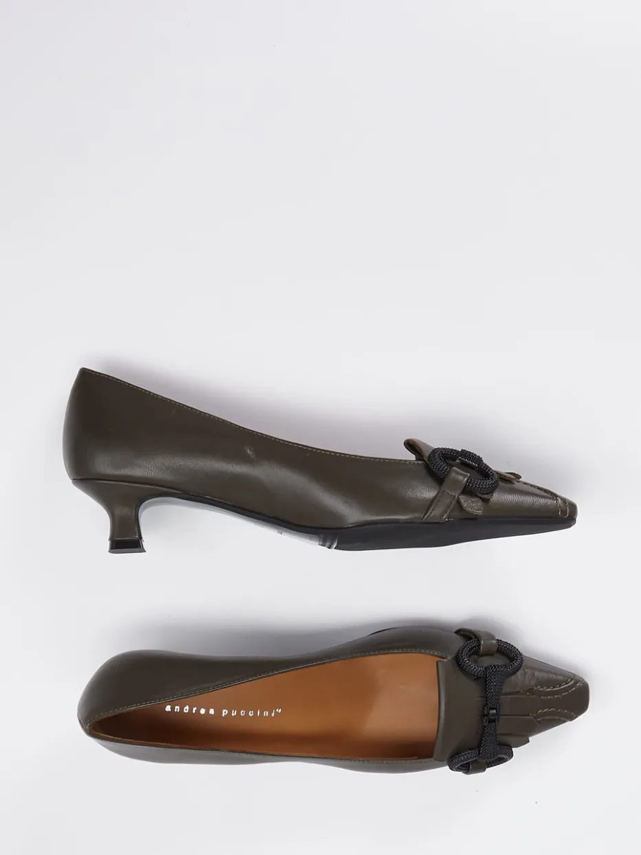 – Pumps aus Lammleder in Schlammgrau*Andrea Puccini Online