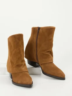 – Stiefeletten aus Veloursleder Cognac*Andrea Puccini Hot