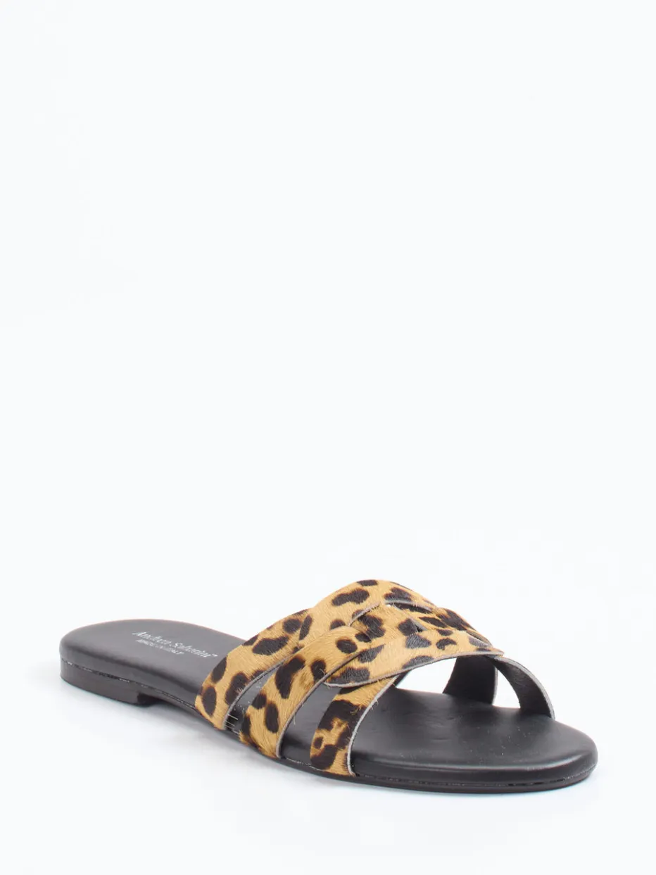 Damen Andrea Sabatini – Pantolette aus Fell mit Leoprint