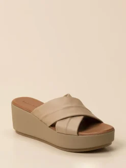 – Plateau-Pantolette aus Kalbleder Beige*Andrea Sabatini Hot