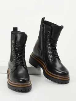 – Schnürboots aus Kalbleder*Andrea Sabatini Hot