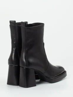 – Stiefeletten aus Kalbleder*Andrea Sabatini Hot