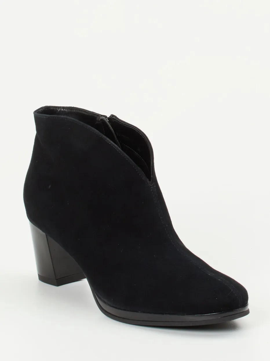 – Ankle Boots aus Veloursleder*Ara New