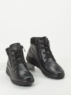 – Schnürboots aus Kalbleder*Ara Hot