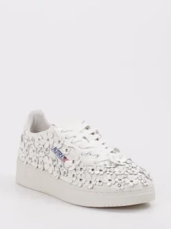 Damen Autry – Low-Top Sneaker aus Lackleder Offwhite