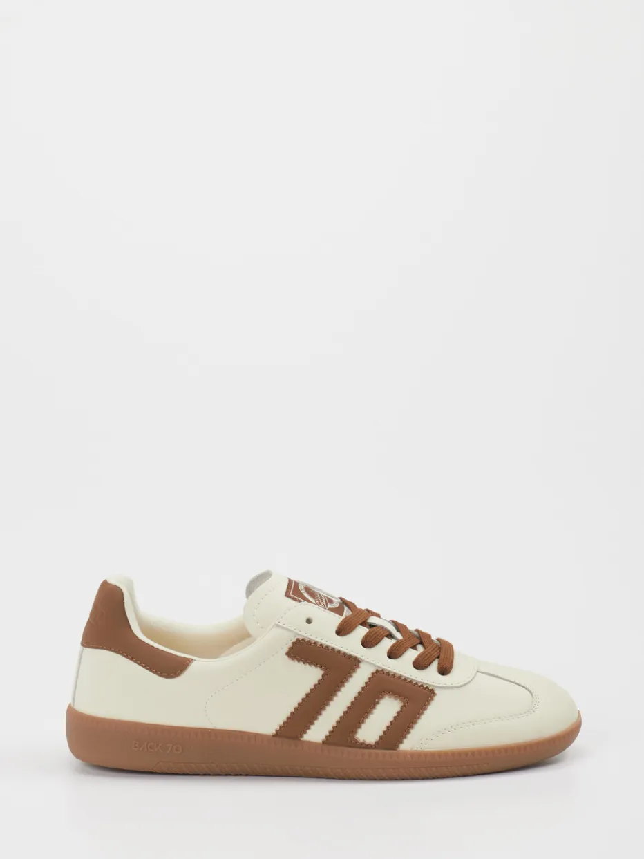 – Retro-Sneaker aus Kalbleder in*Back 70 Discount