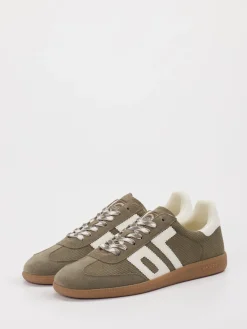 – Retro-Sneaker aus Veloursleder oliv*Back 70 Best
