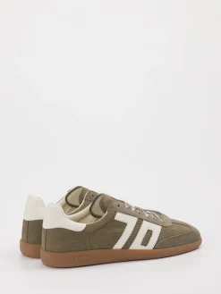 – Retro-Sneaker aus Veloursleder oliv*Back 70 Best