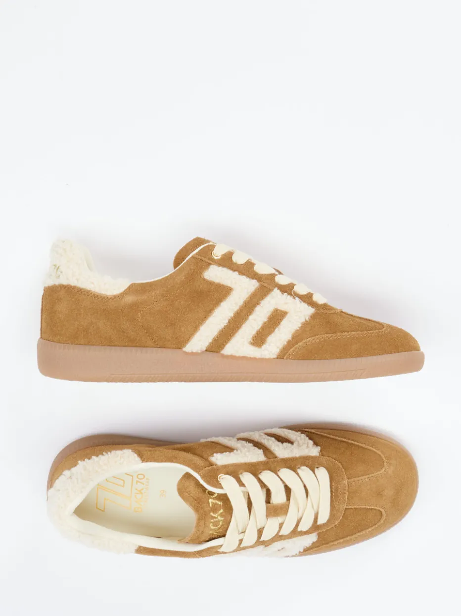 – Sneaker aus Veloursleder karamell*Back 70 Online