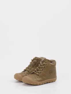 – Lauflernschuh aus Kalbleder olivbeige*Bisgaard Hot