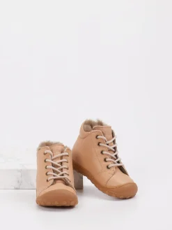 – Lauflernschuhe aus Kalbleder in Hellbeige*Bisgaard Best