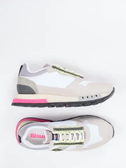 – Retro-Sneaker aus Veloursleder mit Neonakzent*Blauer Hot