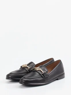 – Loafer aus Kalbleder mit goldener Spange*Boss Clearance