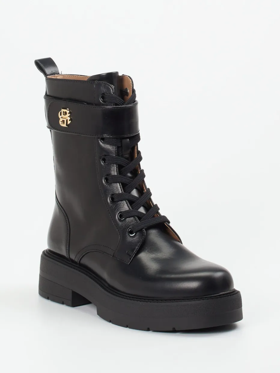 – Schnürboots aus glänzendem Leder*Boss New