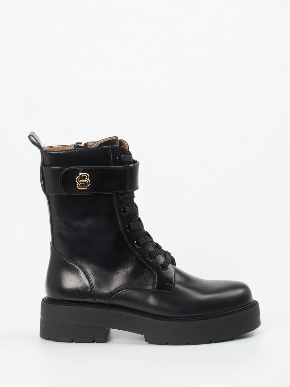 – Schnürboots aus glänzendem Leder*Boss New