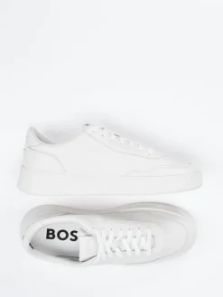 – Sneaker aus Kalbleder in Offwhite*Boss