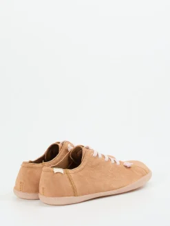 – Low-Top Sneaker aus Nubukleder sandbeige*Camper New