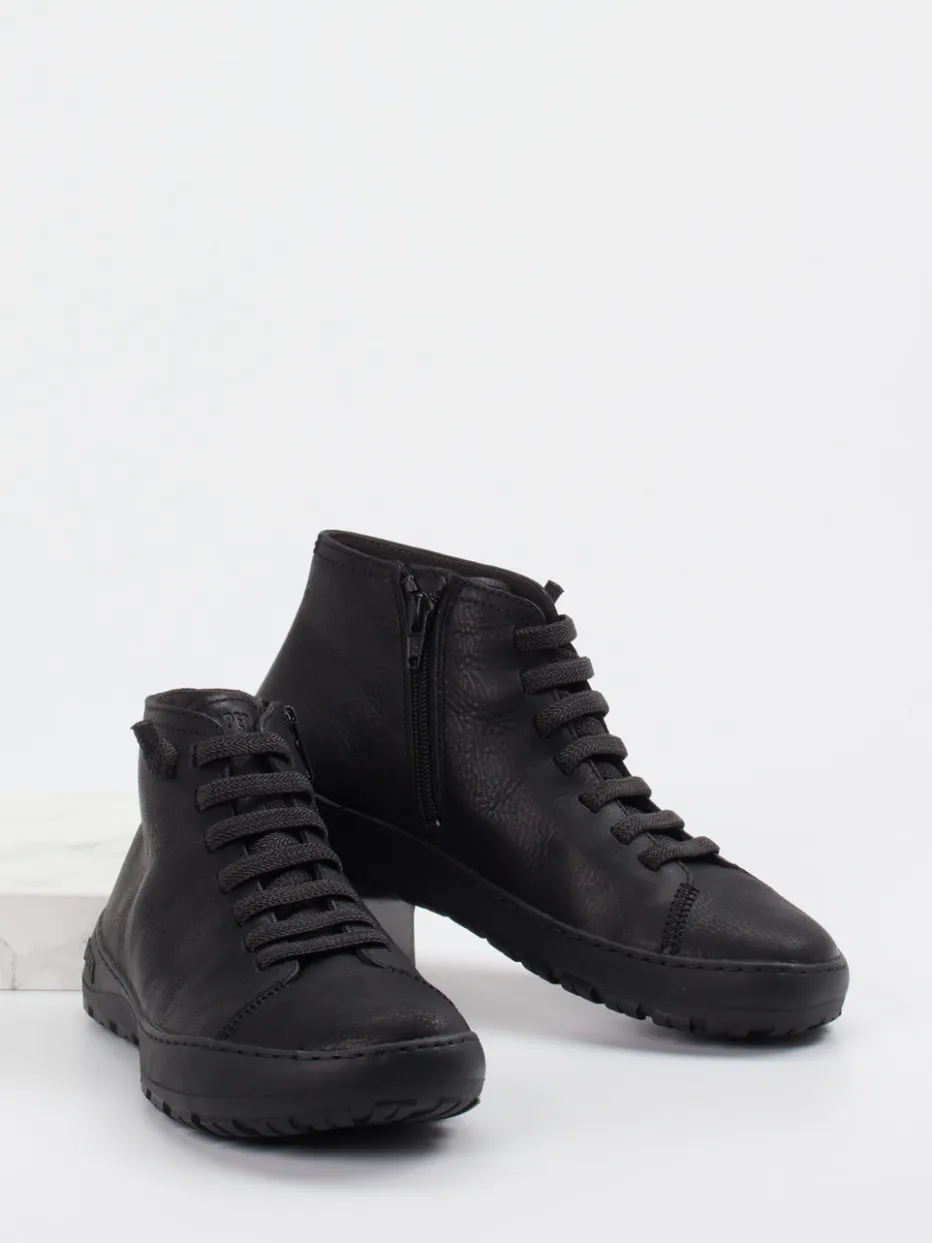 – Schnürboots aus Nubukleder*Camper Sale