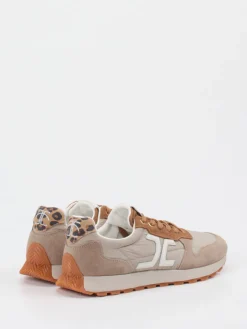 – Sneaker aus Veloursleder und Nylon*Candice Cooper Hot