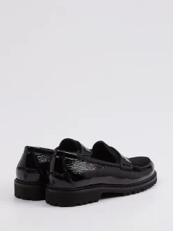 – Loafer aus Lackleder*Christian Dietz New