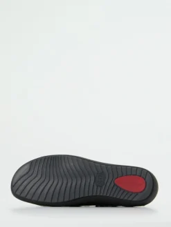 – Schnürschuh aus geprägtem Leder*Christian Dietz Hot