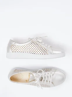 – Sneaker aus Metallicleder*Christian Dietz Hot