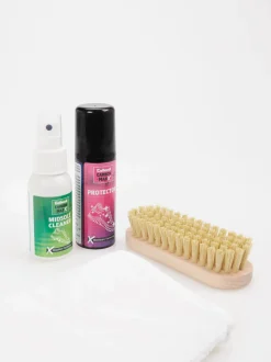 – Schuhpflege-Set aus Kunststoff und Holz*Collonil Outlet