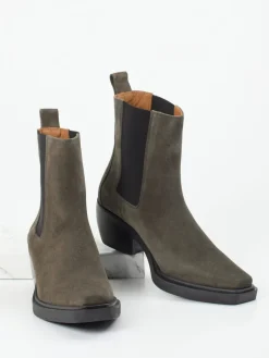 – Chelsea Boots aus Veloursleder oliv*Copenhagen Clearance