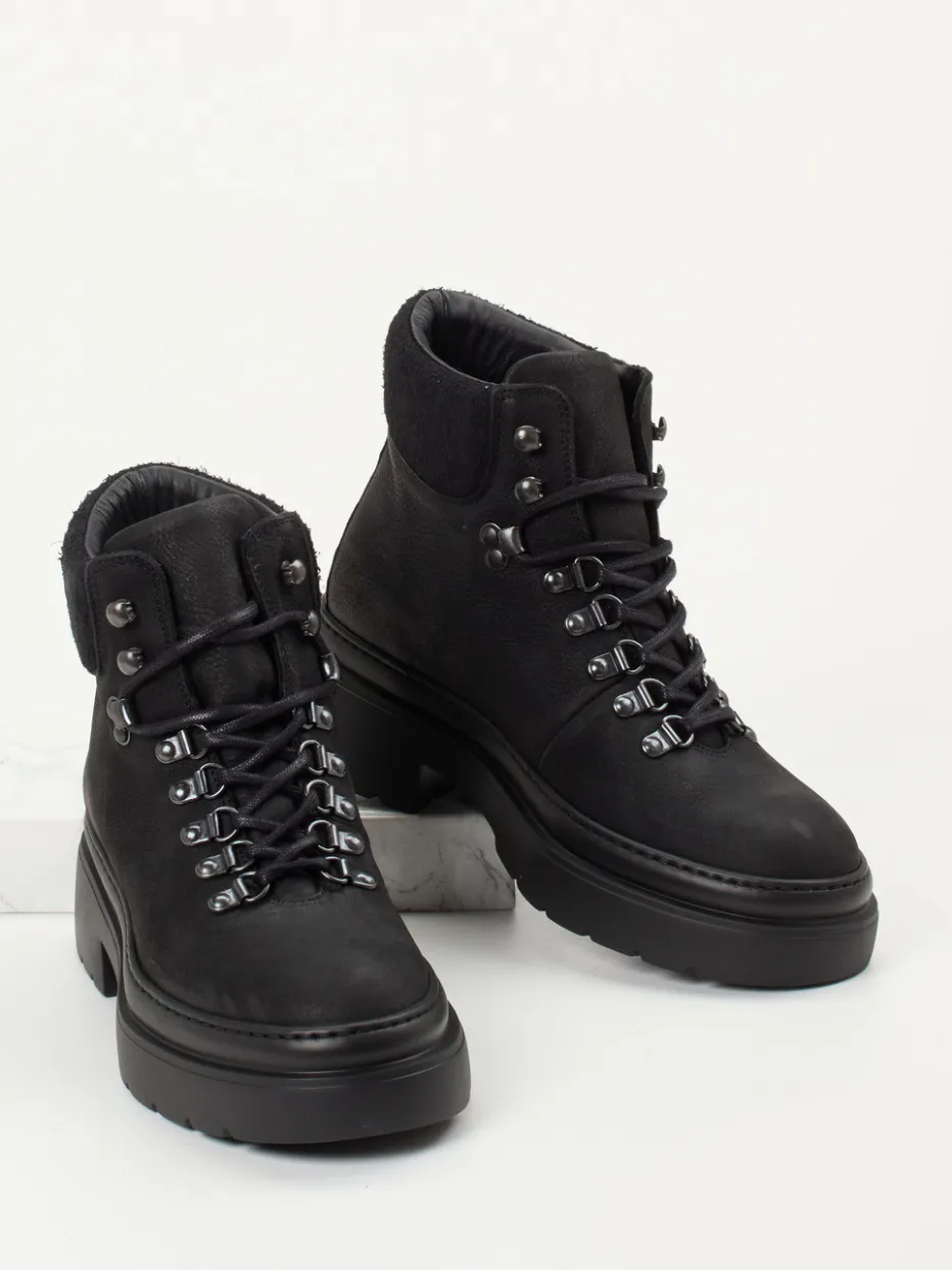 – Schnürboots aus Nubukleder*Copenhagen Sale