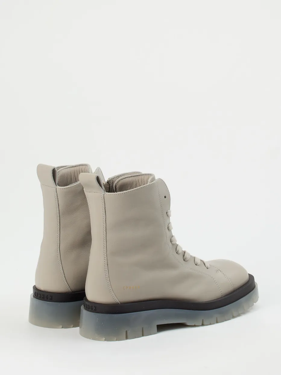 – Schnürboots aus Kalbleder in Greige*Copenhagen Best