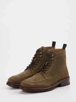 – Schnürboots aus Veloursleder*Daniel Kenneth New