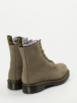 Damen Dr. Martens – Schnürboots aus Nubukleder taupefarben