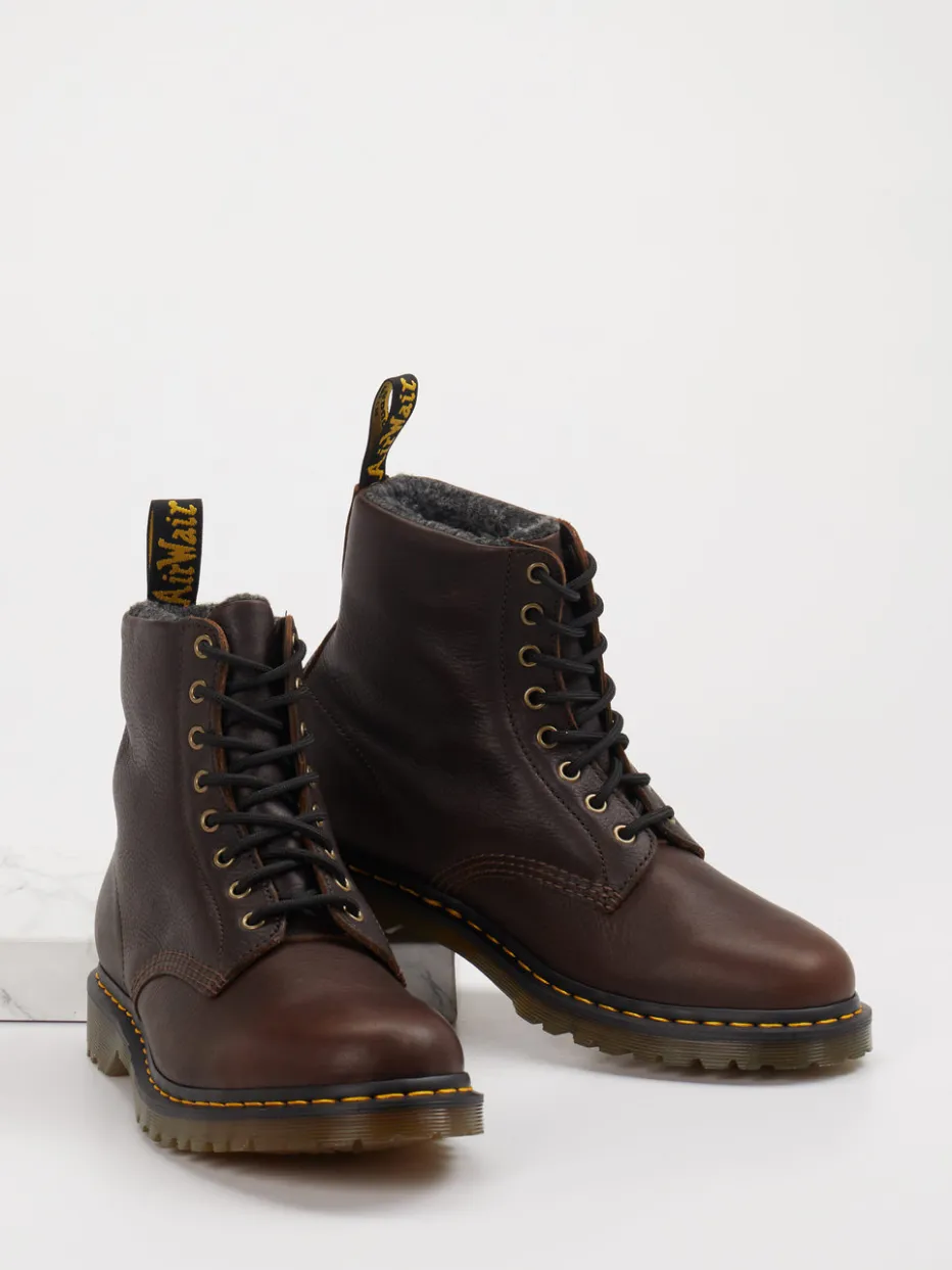 – Schnürboots aus Leder in*Dr. Martens New