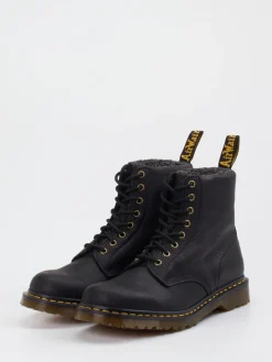 – Schnürboots aus Fettleder*Dr. Martens Sale