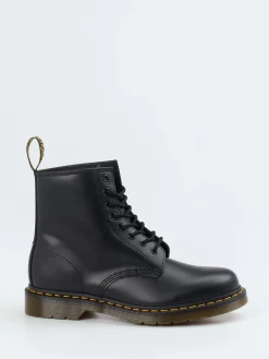 – Schnürboots aus Kalbleder*Dr. Martens Clearance