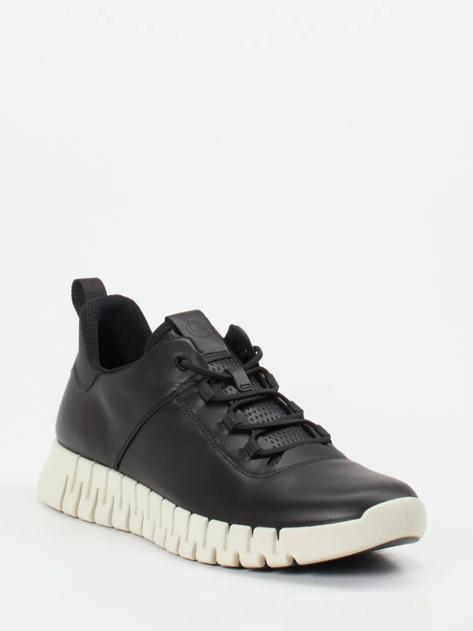 – Sneaker aus Kalbleder und Mesh*Ecco