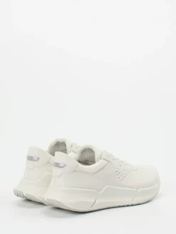 – Sneaker aus Kalbleder in Off-White*Ecco Hot