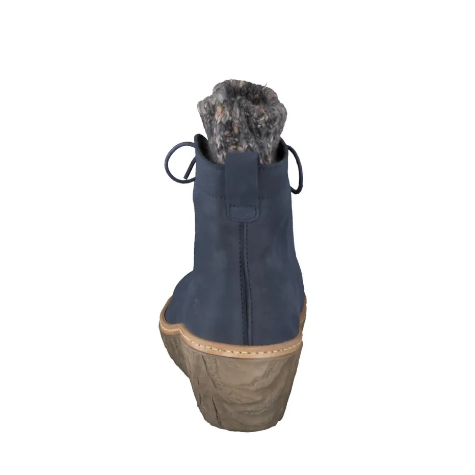 – Keilabsatz-Stiefelette aus Nubukleder*El Naturalista New