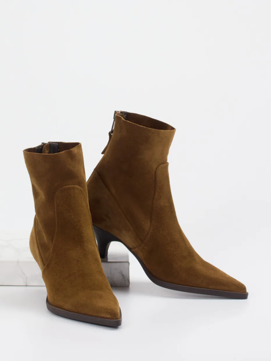 – Stiefeletten aus Veloursleder Cognac*Elena Iachi Hot