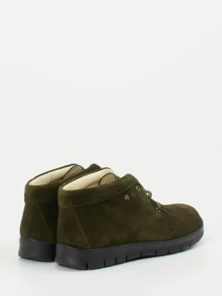 – Desert Boots aus Veloursleder oliv*Finn Comfort Hot